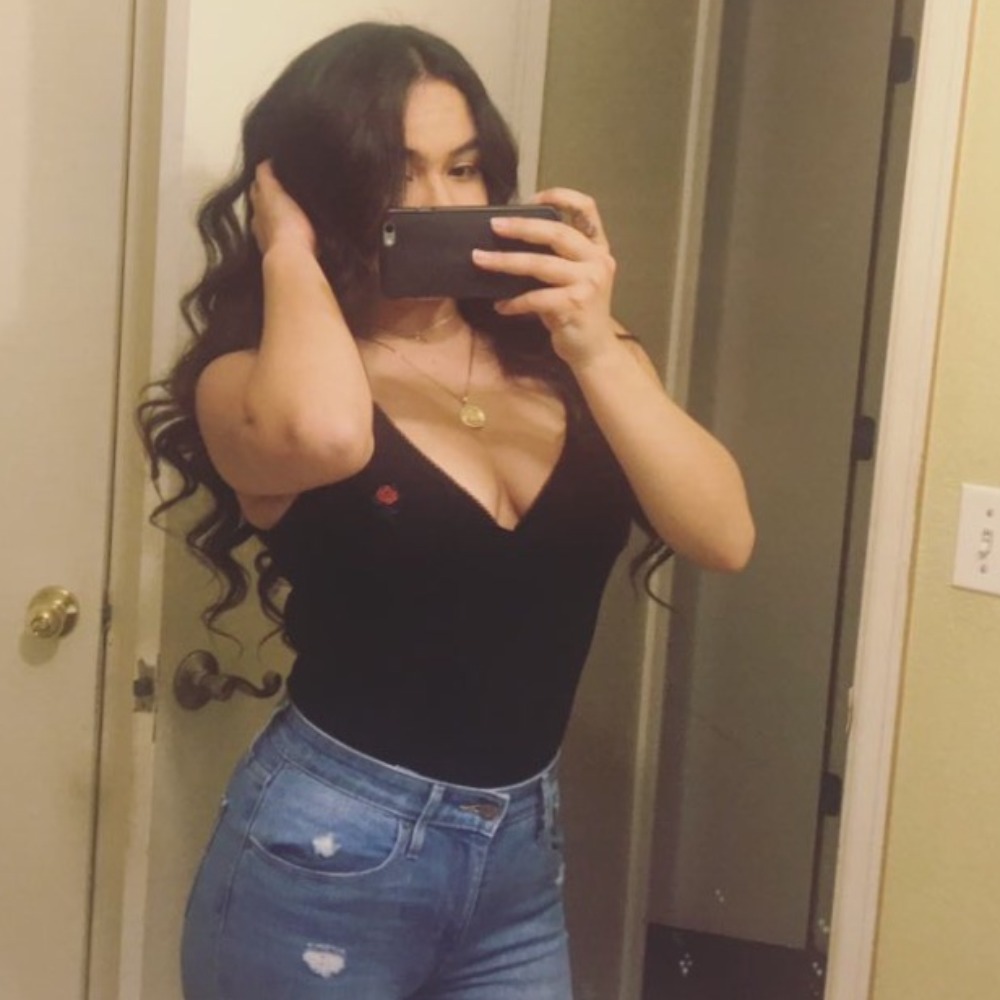 Meet your Posher, Stephanie